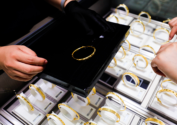 China jewellery sales rebound in Q1 2025